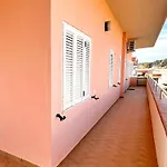 Pothos\' House